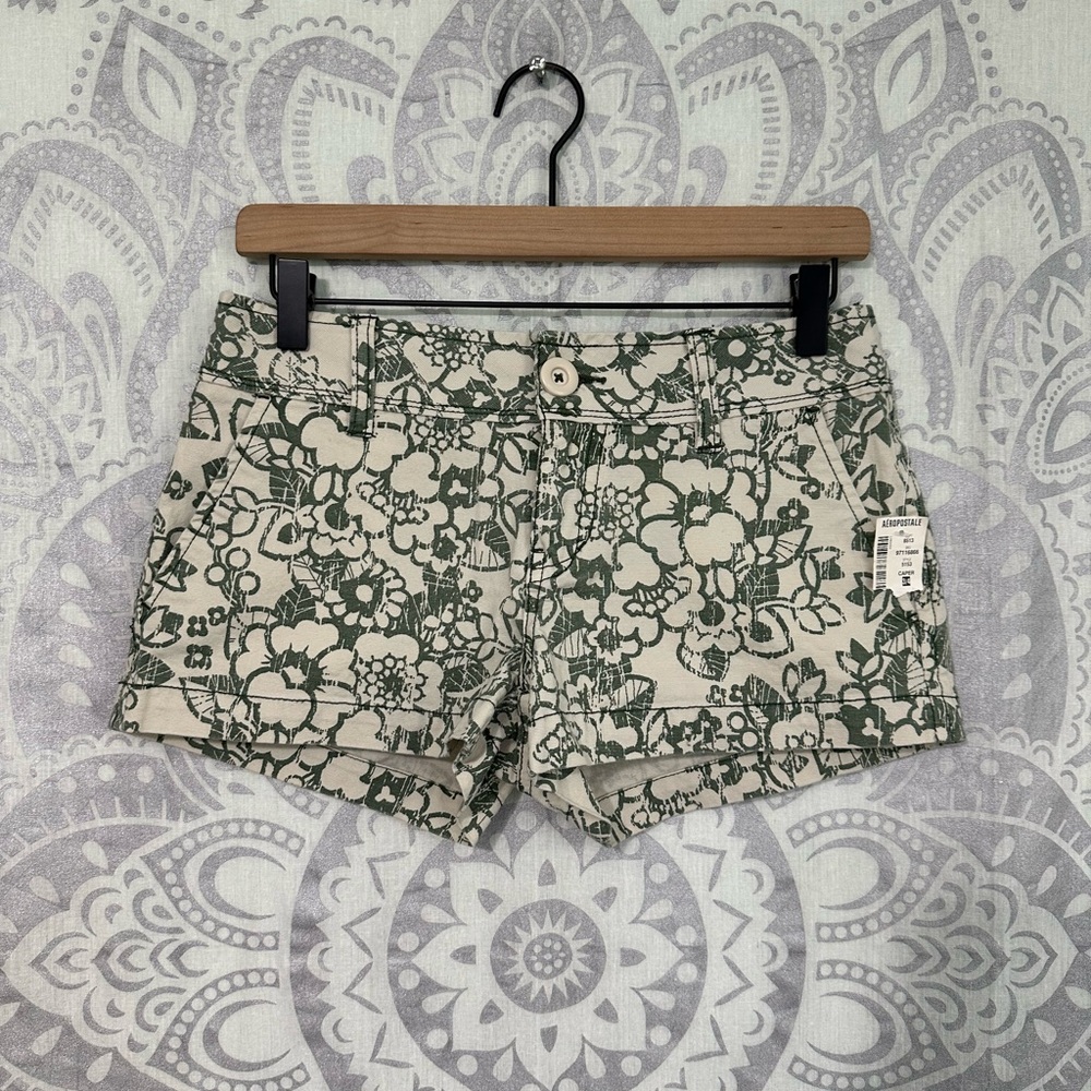 Nwt $39 Aeropostale Green & Ivory Floral Shorts Button Zip Juniors 3 / 4 S